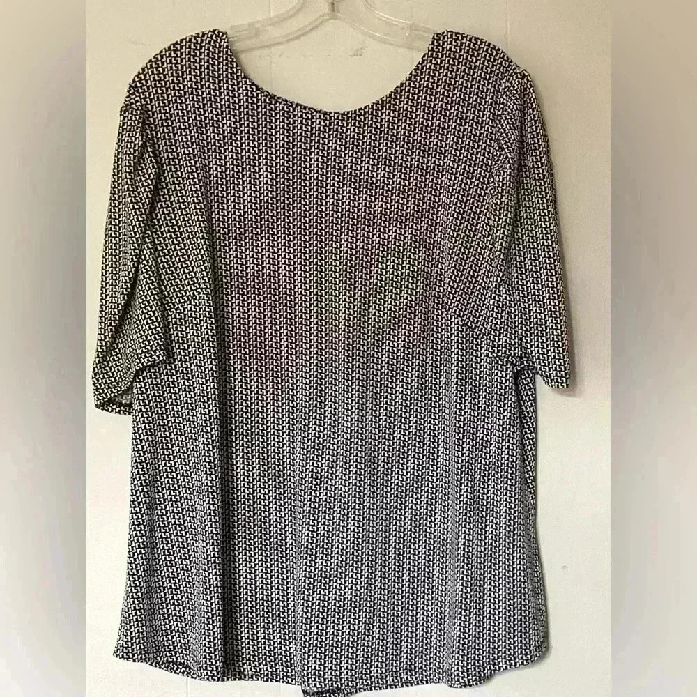 NWT Adrianna Papell Women's Printed 3/4 Sleeve Geometric print Top Blouse SIZE X